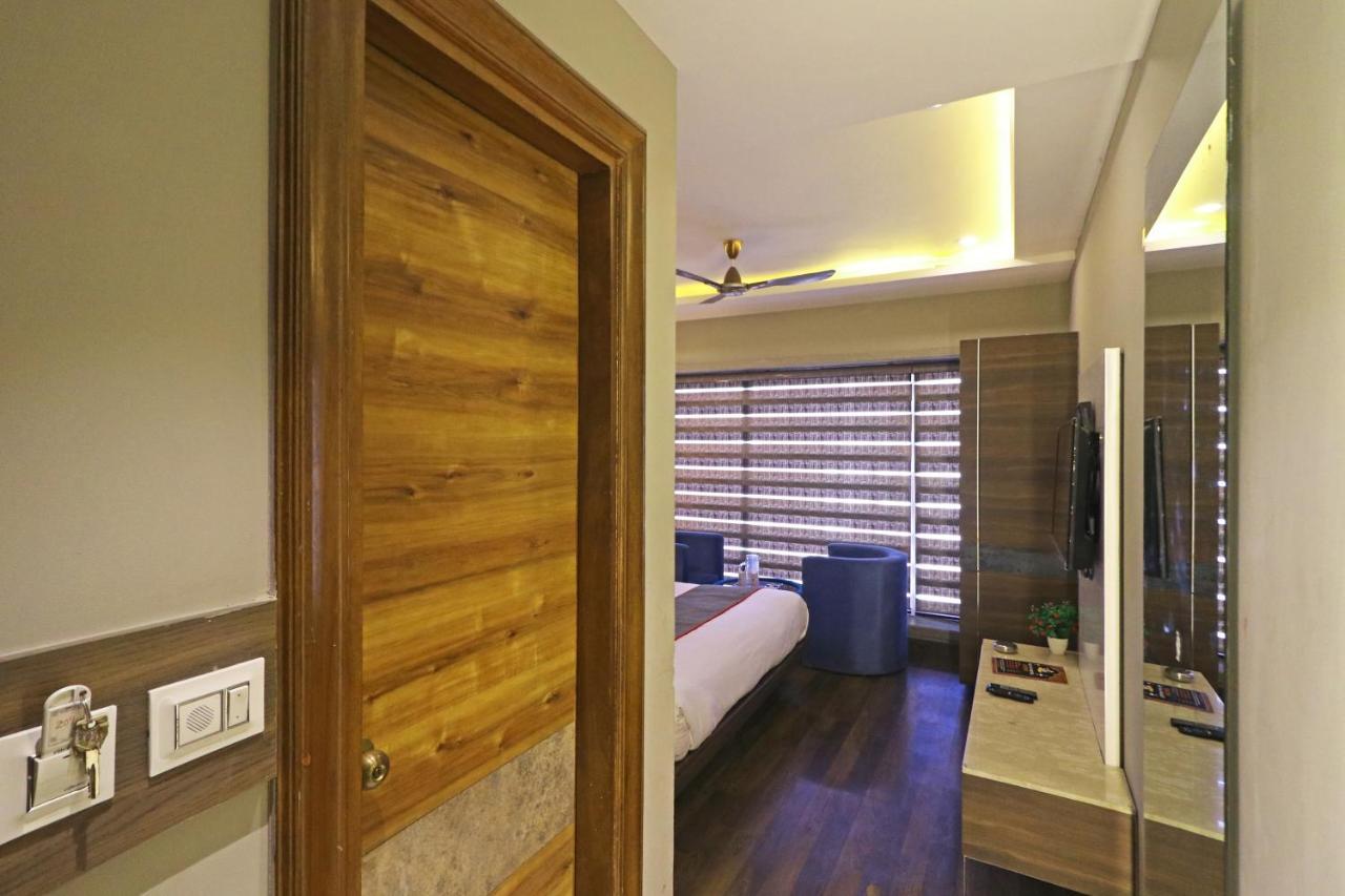 The Ivy Grand In Centre With Free Secured Parking Hotel 4*