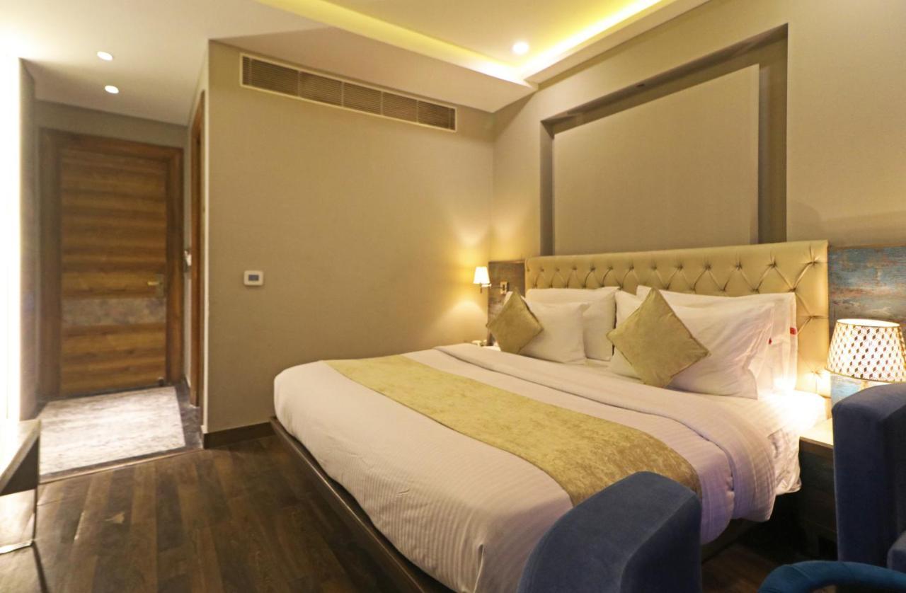 The Ivy Grand In Centre With Free Secured Parking 4*