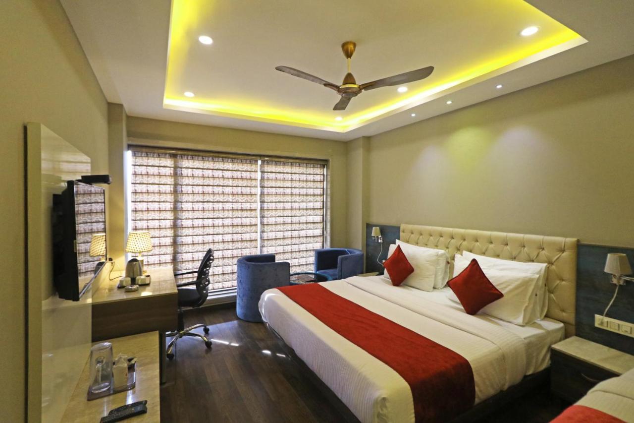 The Ivy Grand In Centre With Free Secured Parking Hotel 4*